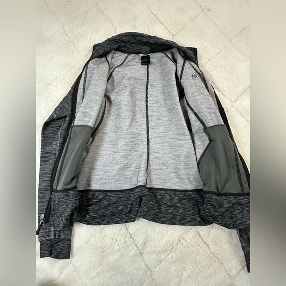 The North Face women’s small S light weight zip up zipper jacket gray - Picture 3 of 7